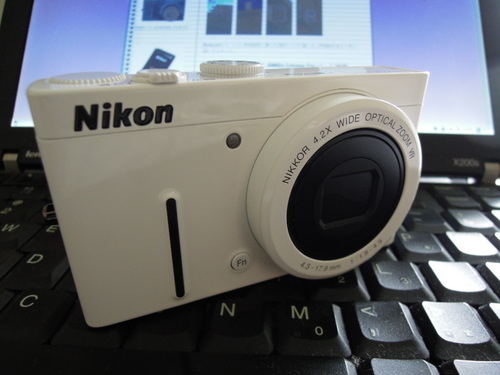 Nikon COOLPIX P310 ホワイト 毎日がニコン
