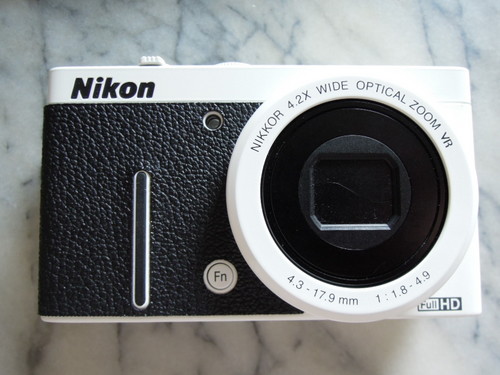 Nikon COOLPIX P310 ホワイト用の張り革キットを張ってみた